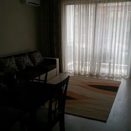 Svetla Apartment *